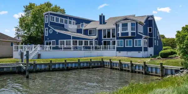 23 MALLARD DRIVE