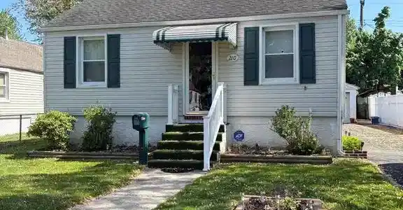 210 PINEWOOD ROAD