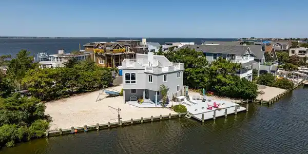 8201 BAY TERRACE