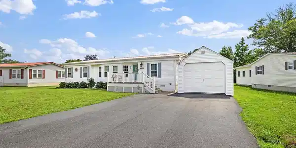 32808 CIRCLE DRIVE