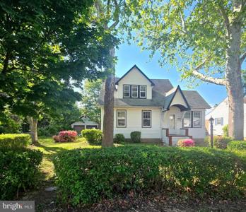 220 MEADOW ROAD
