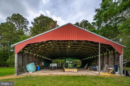 5076 BACK SHELLTOWN ROAD