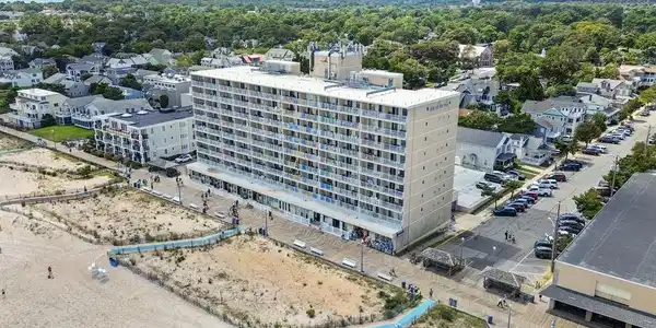 307 BOARDWALK