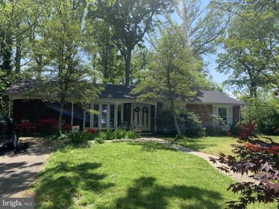 903 FOREST TERRACE