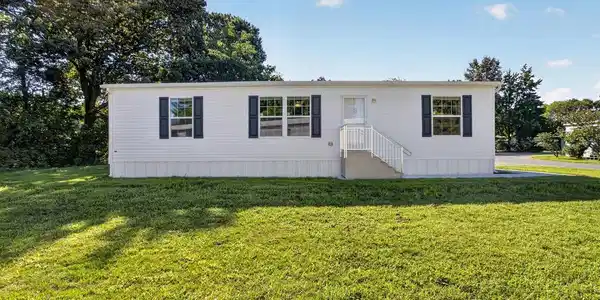 1061 LITTLE CREEK ROAD