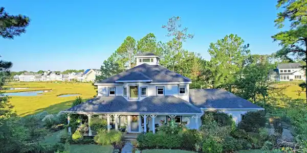 119 LONDON CIR S