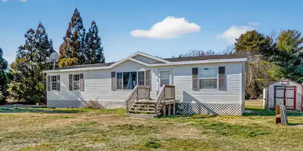 8024 HICKMAN FARM ROAD