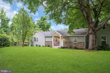 20 HOYLE LANE