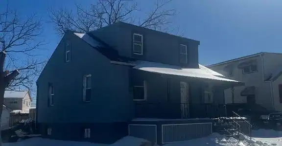 200 PINEWOOD ROAD