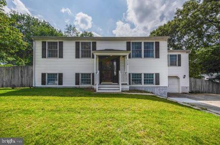 714 HYDE PARK DRIVE