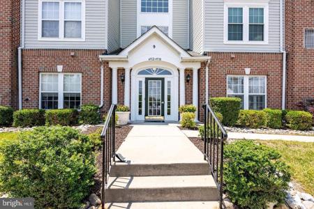 4936 BRIGHTLEAF COURT