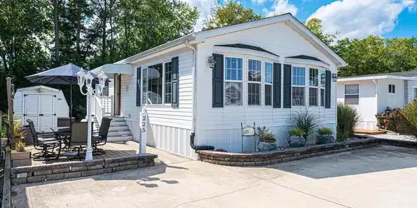 225 TIMBERLINE CIRCLE