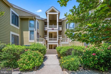 206 N HERON DRIVE