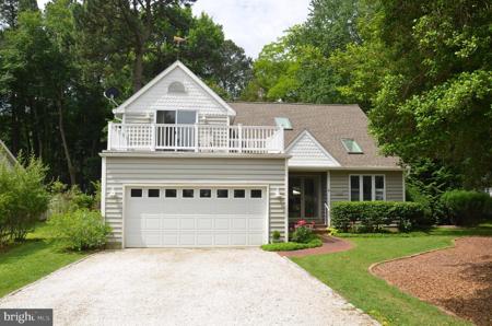913 RIVERVIEW TERRACE