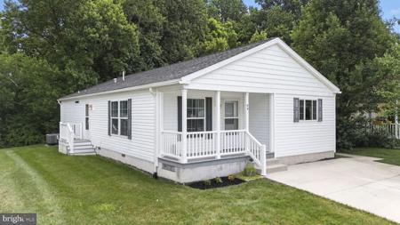 99 CURRY AVENUE