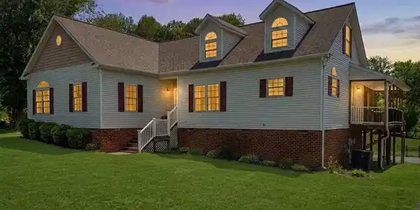 5 PERKINS LANE