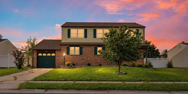 34 SARATOGA DRIVE