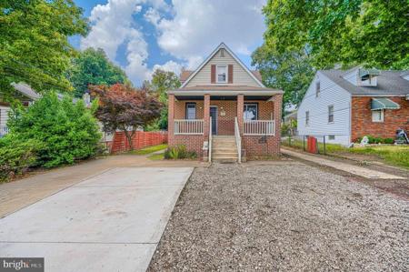 7428 POPLAR AVENUE