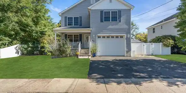 41 MANCHESTER AVENUE