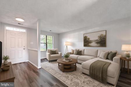 4 CHINABERRY LANE