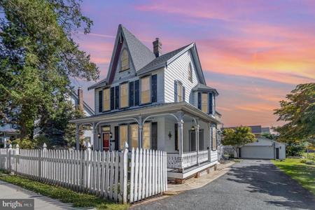 313 WASHINGTON STREET