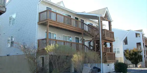 116 BELLEVUE STREET
