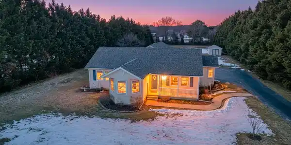 977 PARIS KIRBY ROAD