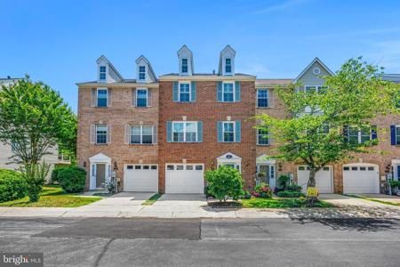 721 MASHIE COURT
