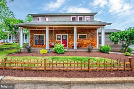 219 LOCKWOOD COURT