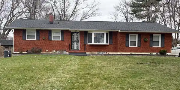 303 WOODDALE AVENUE