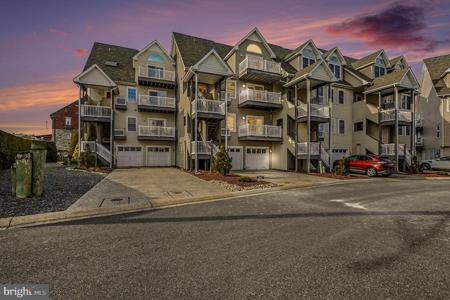 202 POINTE WAY