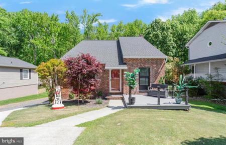 1180 BAY HIGHLANDS DRIVE