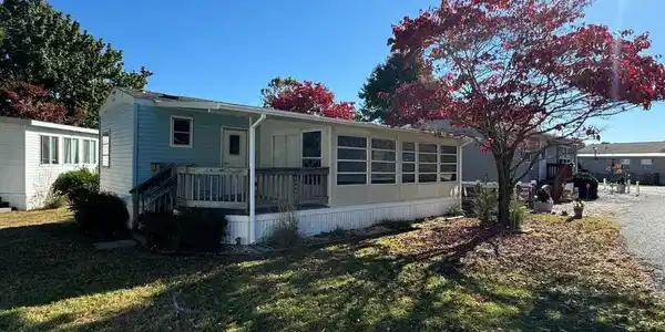 148 OCEAN OVAL DRIVE