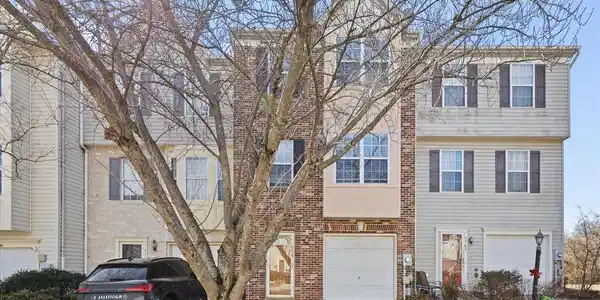 5709 CRECY COURT