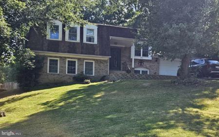 1053 PORTUGAL DRIVE