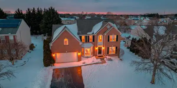 30 CANTWELL DRIVE