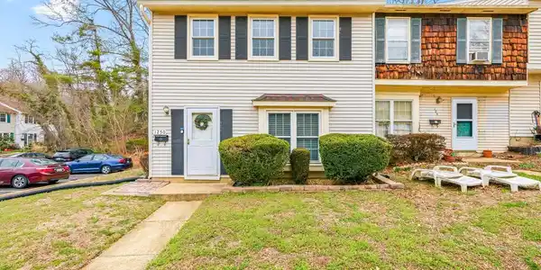 1250 STONEWOOD COURT