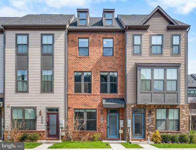 528 LEVANNA LANE