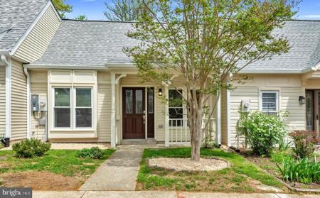 928 RIVERSEDGE CIRCLE