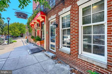 706 BOND STREET