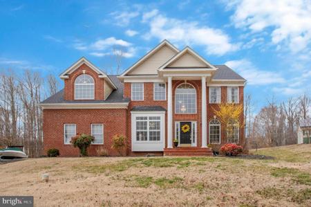 1301 DUCHESS LANE