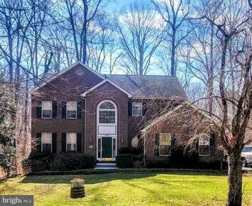 1412 BIDWELL LANE