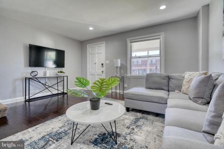 2124 REDTHORN ROAD