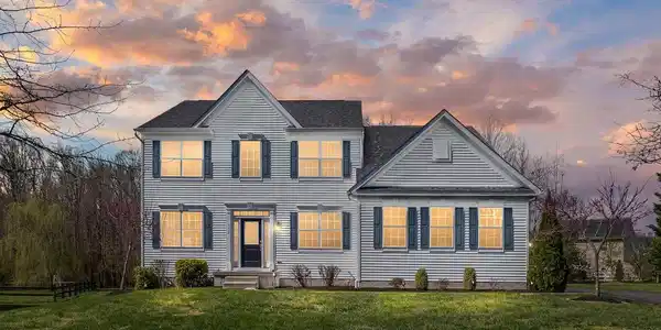 332 WATCHGATE WAY