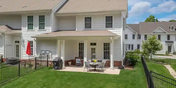 122 MEETING PLACE