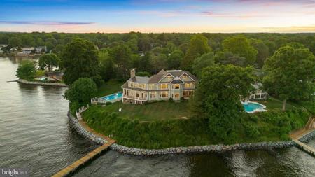 464 ARUNDEL BEACH ROAD
