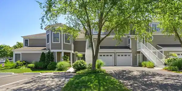38010 CREEK DRIVE