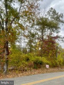 6220 FENWICK ROAD