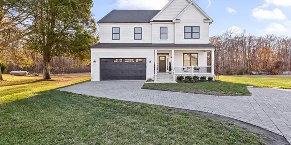 1305 DARK HORSE COURT