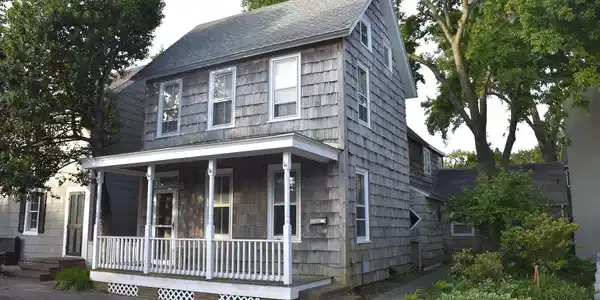212 W 3RD STREET